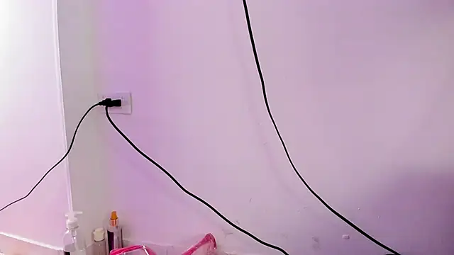 MelaniJhonson online show from September 19, 2025, 6:39 am