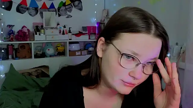 milliedoll online show from October 20, 2025, 6:04 am