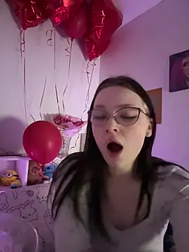 milliedoll online show from March 22, 2025, 7:20 pm