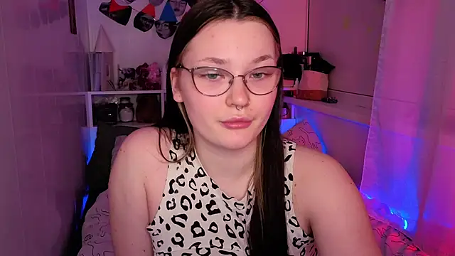 milliedoll online show from November 26, 2025, 10:26 am