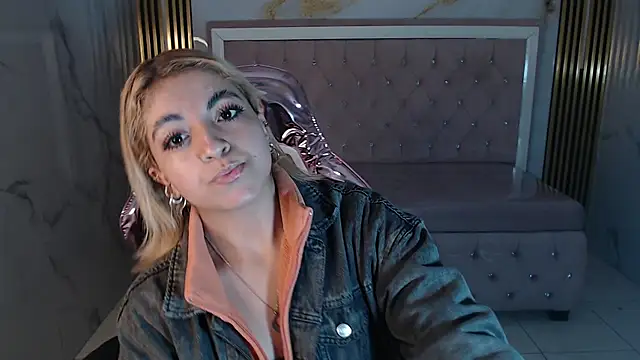 lili conor s online show from March 22, 2025, 3:09 am