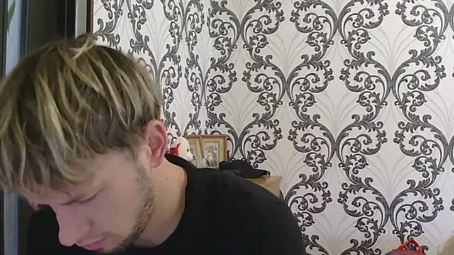 frama666 online show from October 3, 2025, 7:54 am