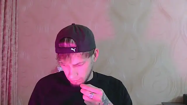 frama666 online show from October 19, 2025, 9:28 pm