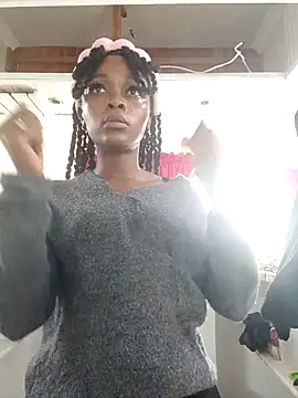 xxTatiannaxx online show from October 27, 2025, 10:27 am