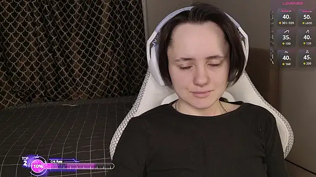 Luna Loveee online show from February 19, 2026, 3:58 am