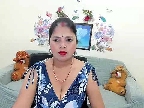 leahgotiii online show from May 2, 2026, 5:34 am