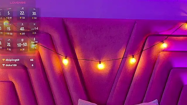 innocenthazel online show from October 15, 2025, 3:16 am