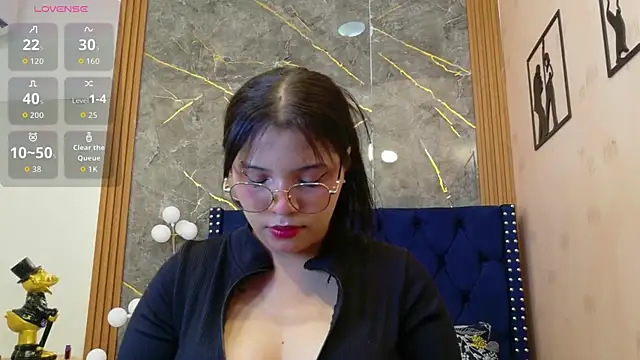 innocenthazel online show from July 28, 2026, 2:52 am