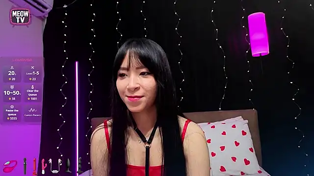 miyakimi0101 online show from April 24, 2026, 12:56 am