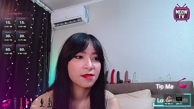 miyakimi0101 online show from September 29, 2025, 12:39 am