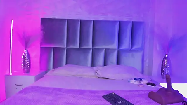 Selene bennet online show from March 13, 2026, 3:44 am