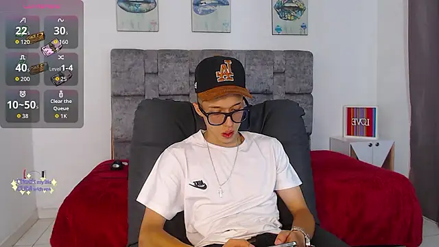 skinny bigcock02 online show from March 12, 2026, 9:19 pm