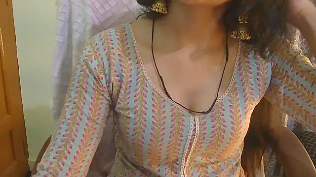 Snapshot of Cute_Pihu01 chatting on July 28, 2026, 8:52 pm Cute Pihu01 online show from July 28, 2026, 8:52 pm