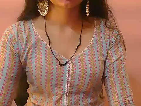 Snapshot of Cute_Pihu01 chatting on February 27, 2026, 9:36 pm Cute Pihu01 online show from February 27, 2026, 9:36 pm