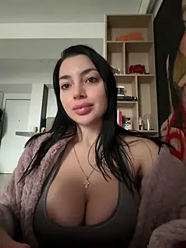 Mia Splash online show from February 9, 2026, 11:52 am