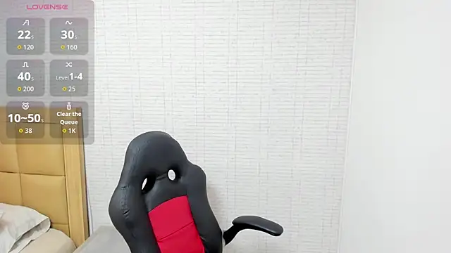 MEGANZARICK online show from September 25, 2025, 12:44 pm