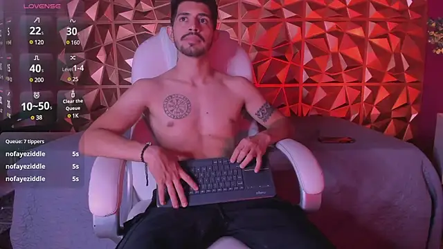 AlejandroStormm online show from March 12, 2025, 3:13 am