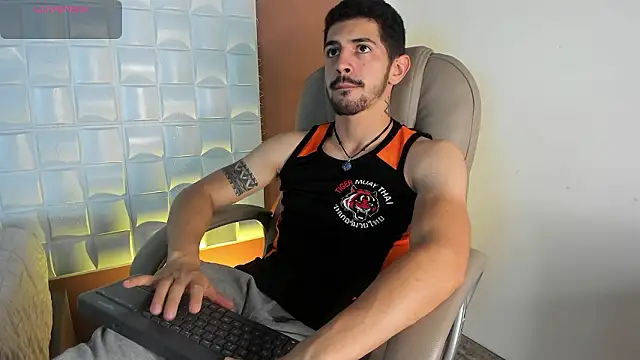 Snapshot of AlejandroStormm chatting on March 20, 2026, 4:24 am AlejandroStormm online show from March 20, 2026, 4:24 am