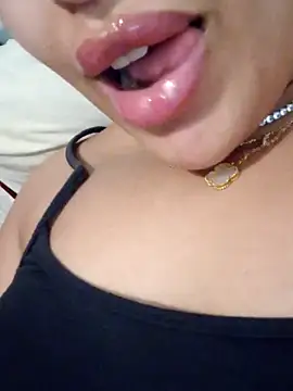 Sexlove1xo online show from June 27, 2026, 4:13 pm