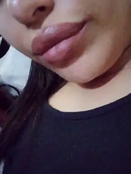 Sexlove1xo online show from May 5, 2026, 6:11 pm