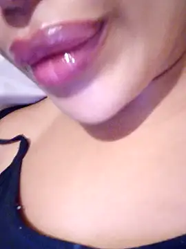 Sexlove1xo online show from October 16, 2025, 3:42 pm