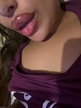 Sexlove1xo online show from July 18, 2026, 7:39 am
