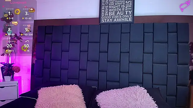 Lexi Howard  online show from September 11, 2025, 5:51 am