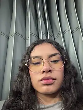 Anniie  Evans online show from October 8, 2025, 3:08 am