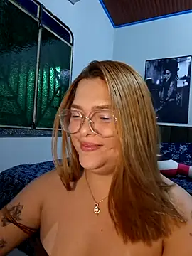 Snapshot of GoddessChaar chatting on April 3, 2026, 11:00 pm GoddessChaar online show from April 3, 2026, 11:00 pm