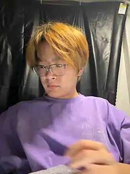 Anson0722 online show from October 28, 2025, 3:11 pm