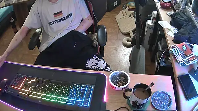 Snapshot of DerGeileLoveboy chatting on March 12, 2026, 1:15 pm DerGeileLoveboy online show from March 12, 2026, 1:15 pm