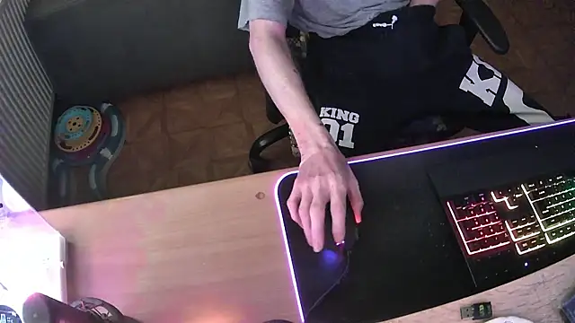 Snapshot of DerGeileLoveboy chatting on November 18, 2025, 2:20 pm DerGeileLoveboy online show from November 18, 2025, 2:20 pm