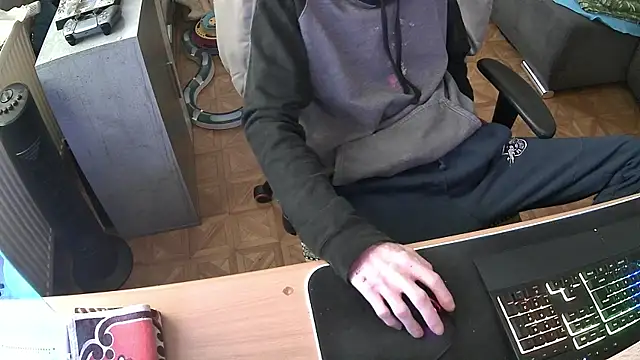 Snapshot of DerGeileLoveboy chatting on November 24, 2025, 11:32 am DerGeileLoveboy online show from November 24, 2025, 11:32 am