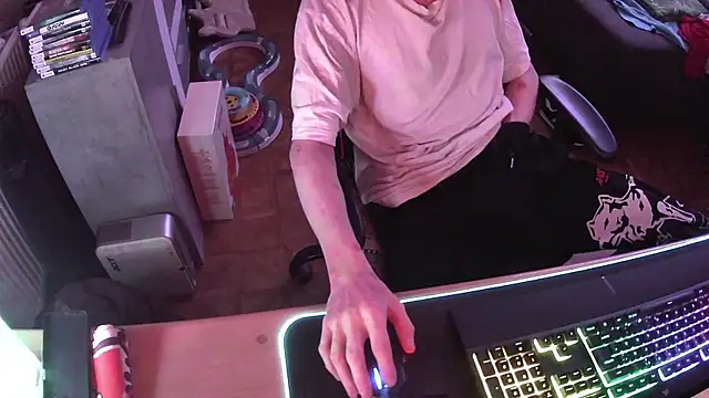 Snapshot of DerGeileLoveboy chatting on December 1, 2025, 11:27 pm DerGeileLoveboy online show from December 1, 2025, 11:27 pm