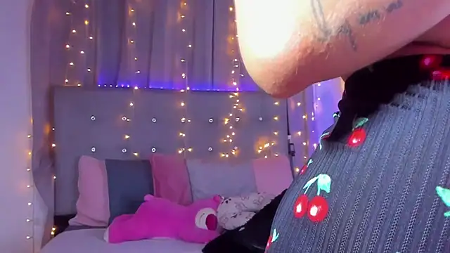 Anaroussew02 online show from September 11, 2025, 2:33 am