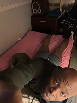 Snapshot of Fuckmehardandcloudy chatting on January 12, 2026, 4:19 am Fuckmehardandcloudy online show from January 12, 2026, 4:19 am