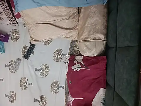 irizwan online show from November 4, 2025, 7:39 pm