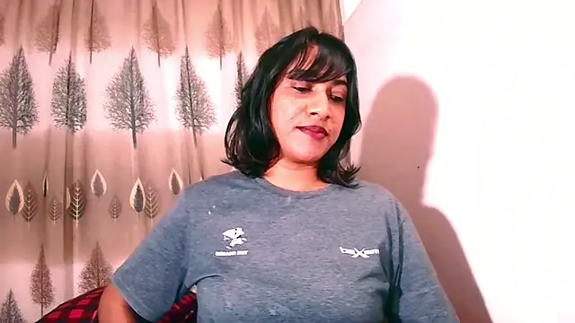 Indian Erotic69 online show from October 30, 2025, 5:17 am