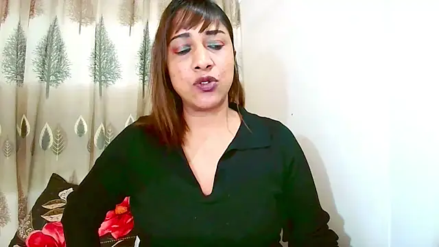 Indian Erotic69 online show from July 13, 2026, 5:18 am