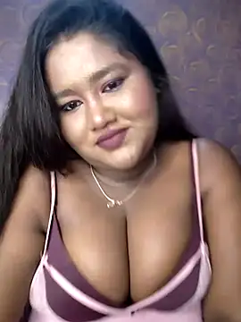 Snapshot of horny_diana chatting on June 24, 2026, 5:33 pm horny diana online show from June 24, 2026, 5:33 pm