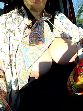 Snapshot of Erika41 chatting on March 16, 2026, 8:18 am Erika41 online show from March 16, 2026, 8:18 am