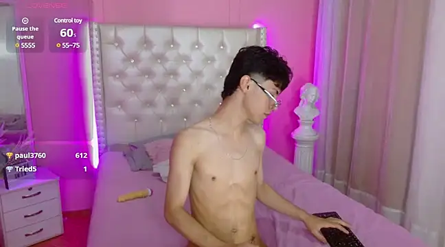 callum 77 online show from March 11, 2025, 12:11 am