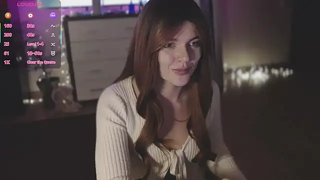 CherryRed Girl online show from October 11, 2025, 10:11 pm