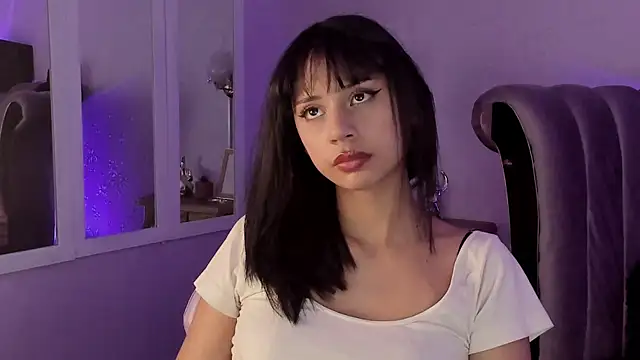 Seren Bleck online show from September 25, 2025, 2:17 am