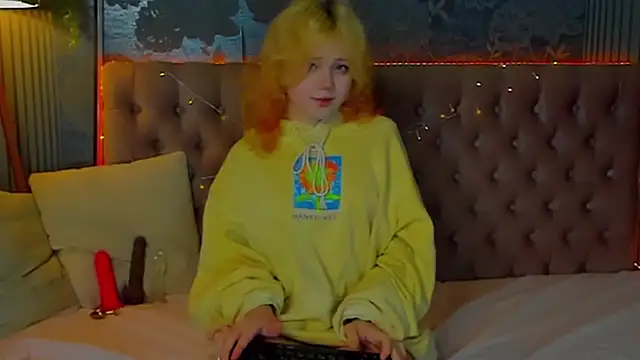 EmilyAngells online show from February 6, 2026, 7:04 am