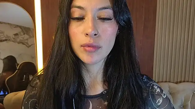 Snapshot of Isabella_Collen_v chatting on July 9, 2026, 1:10 pm Isabella Collen v online show from July 9, 2026, 1:10 pm