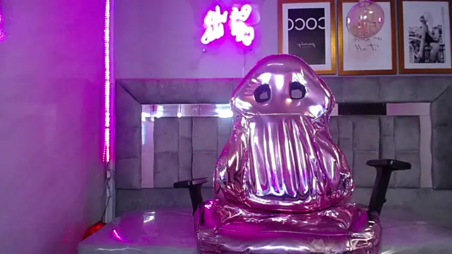 Isabella Collen v online show from March 18, 2025, 3:55 pm