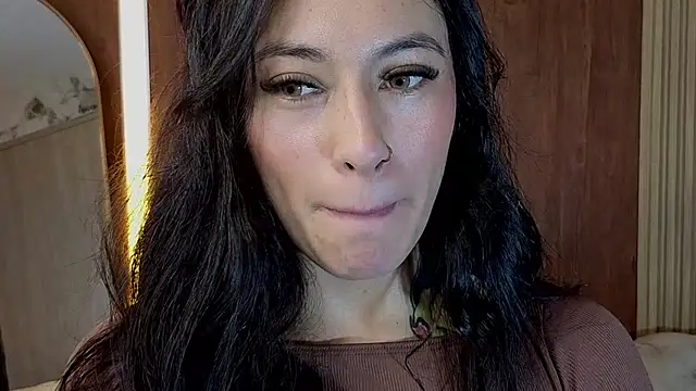 Snapshot of Isabella_Collen_v chatting on July 16, 2026, 1:08 pm Isabella Collen v online show from July 16, 2026, 1:08 pm