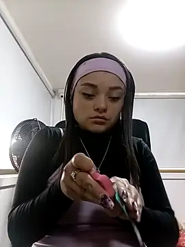 ChloeAllennn online show from April 23, 2026, 11:38 am