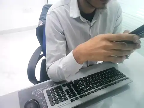 rahulkajuuu0909 online show from December 2, 2025, 10:50 am